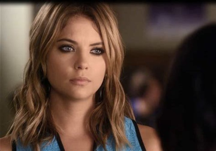 Pretty Little Liars Theme Song Chosen By Ashley Benson Details Hollywood Life |