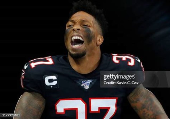 Insights And Discoveries For Football Enthusiasts