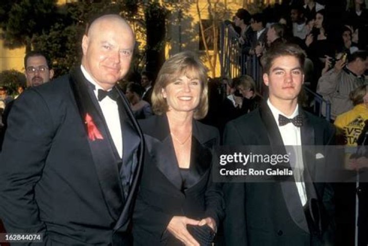 Robert Urich's Son: A Legacy Continued