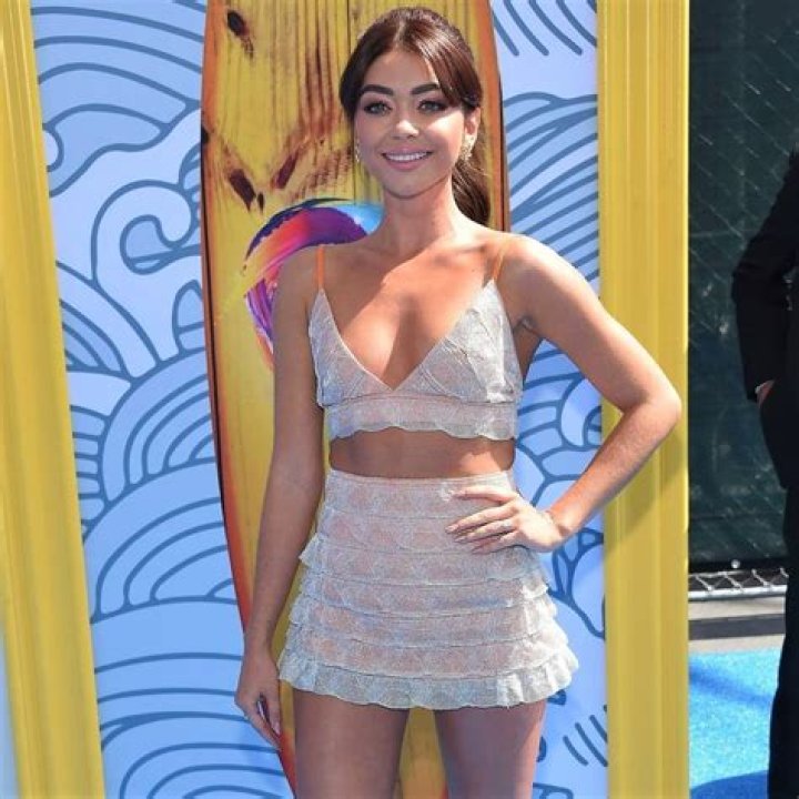 Sarah Hyland Height, Weight, Measurements, Bra Size, Shoe Size