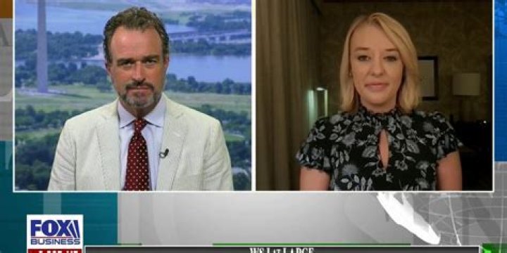 Sarah Westwood Dating, Engagement, Boyfriend, Fiance, Baby & Net Worth