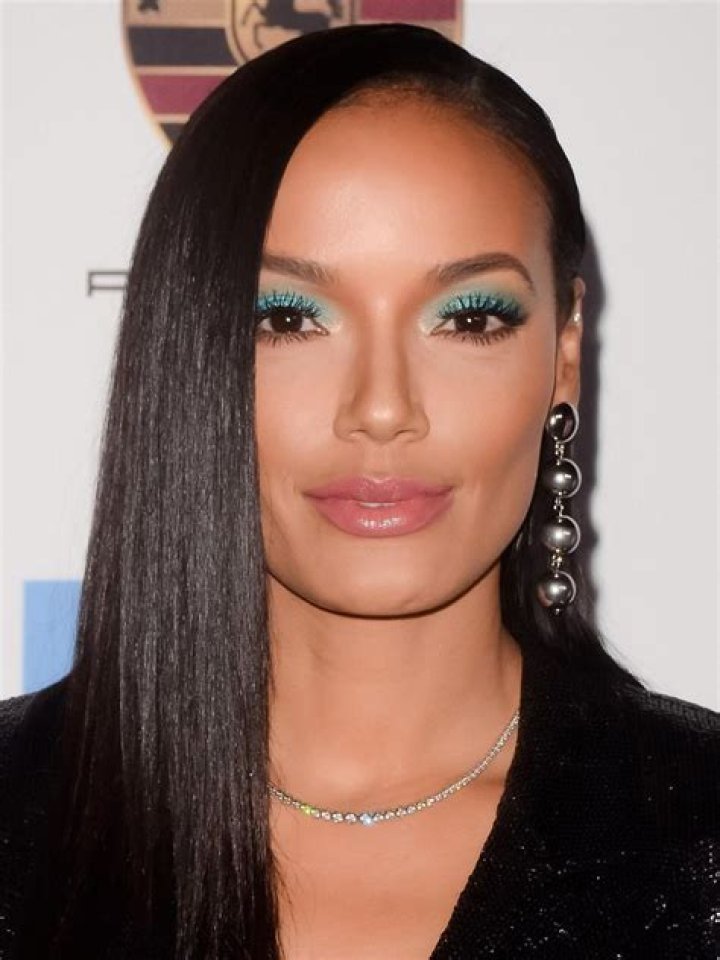 Unveiling The Secrets Of Selita Ebanks' Towering Stature