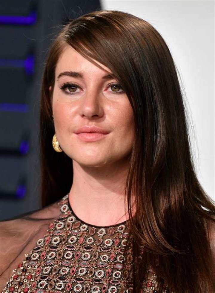 Shailene Woodley's Pregnancy Journey: A Comprehensive Guide!