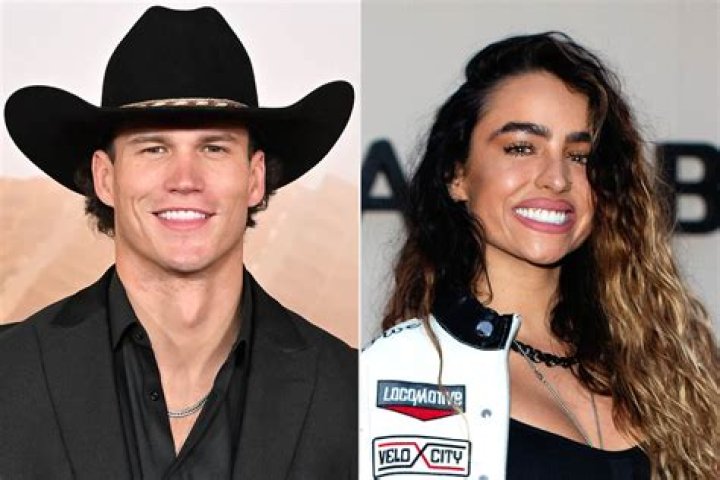 The Buzz On Sommer Ray And Her Mother