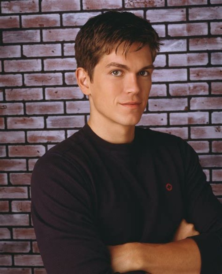 What is Steve Howey’s Net Worth? All About Shameless Star