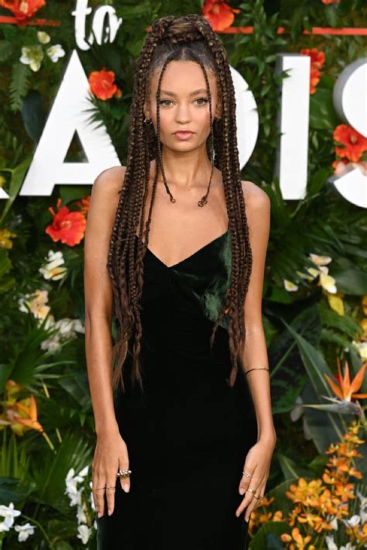 Thandiwe Newtons Daughter Nico At Tickets To Paradise Premiere: Photos Hollywood Life