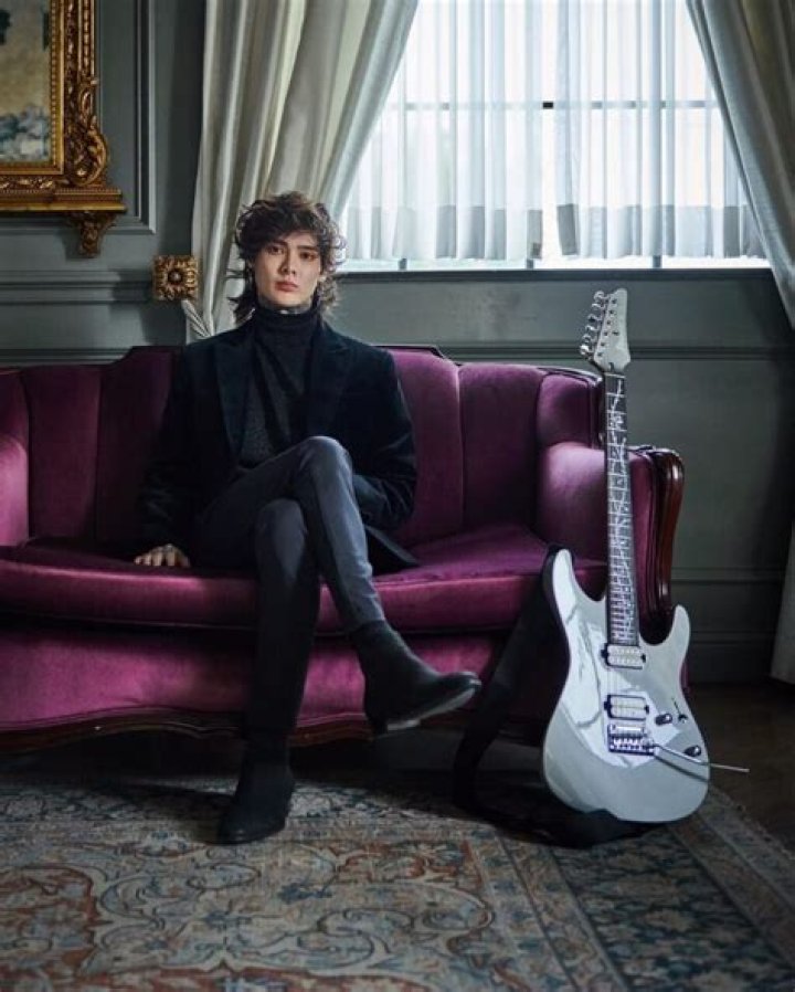 A Profile Of Innovation And Inspiration In Fingerstyle Guitar