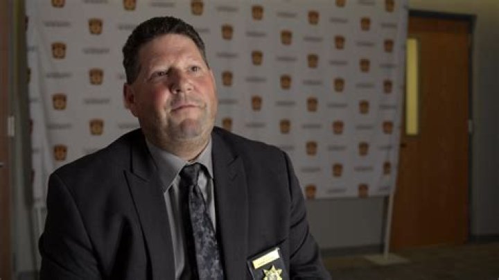 Who Is Todd Lisowe? Unmasking The Obituary Hoax