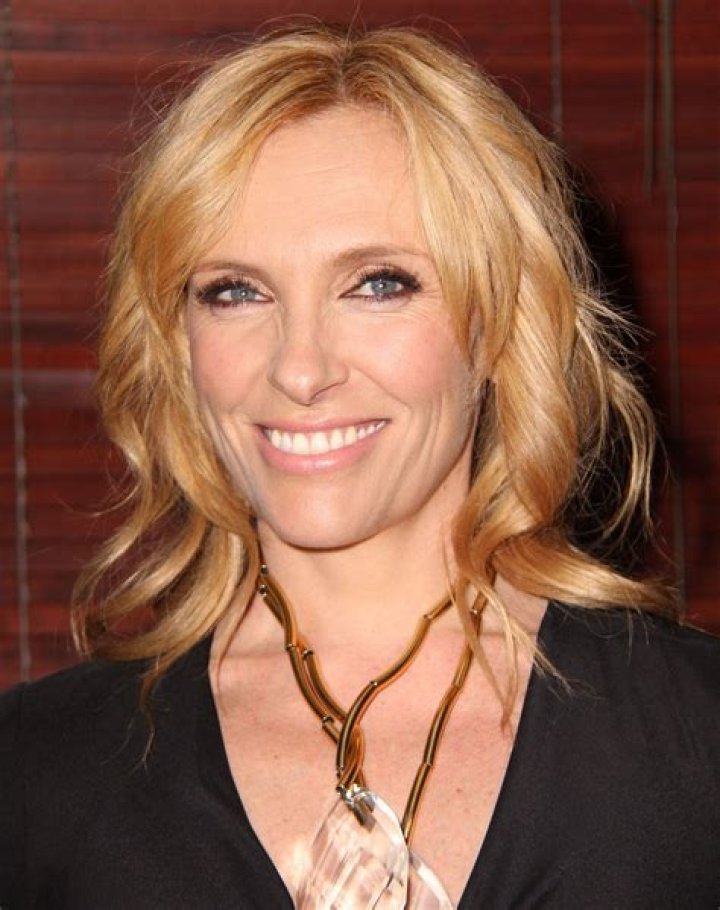 Toni Collette Height, Weight, Measurements, Bra Size, Shoe Size