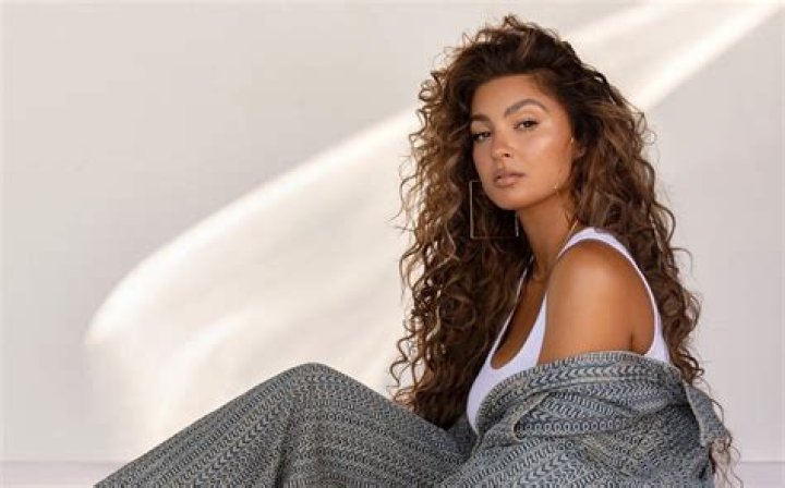 Tori Kelly's Inspiring Message About Vaccines