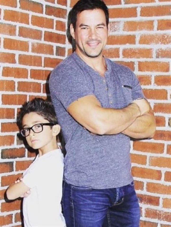 Uncovering Private Life And Family Connection