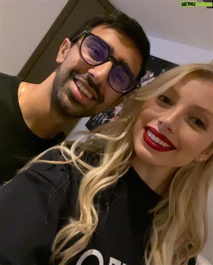 Discover The Behind-the-Scenes Story Of Vikkstar's Love Life!