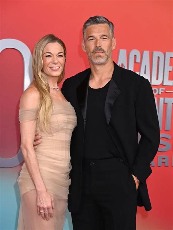What's LeAnn Rimes Been Up To Lately? Here's An Update On Her Current Projects