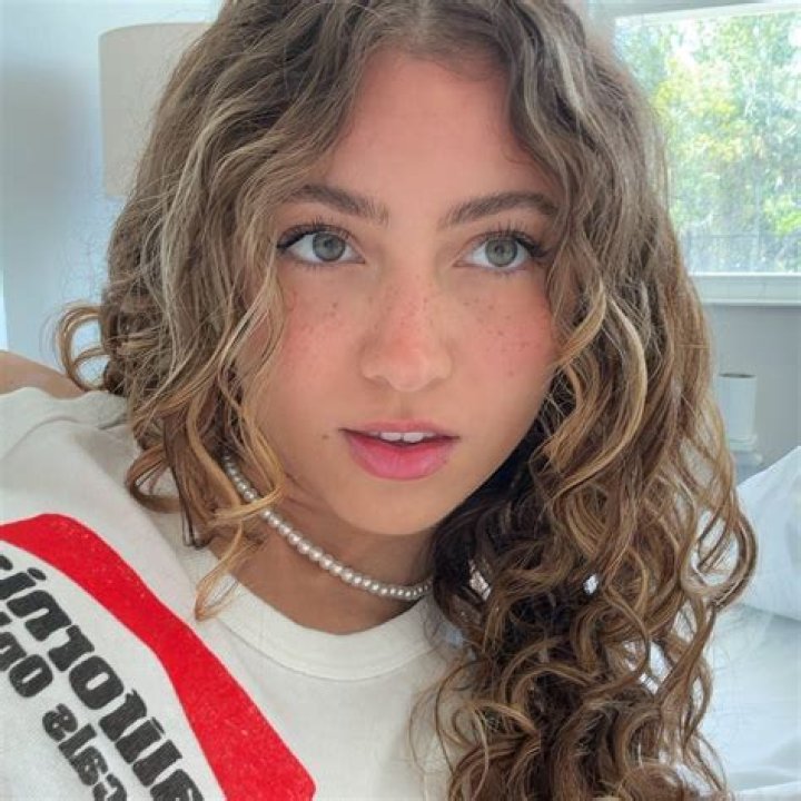 Who Is Donna Sinatra D'Alessandro Related To? Learn Her Connection To Frank Sinatra