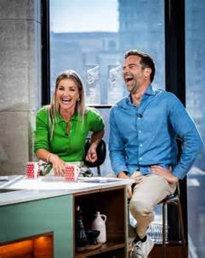 Unveiling Helen Hunt's Current Partner: Secrets Revealed