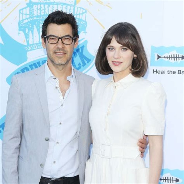 Zooey Deschanel Welcomed New Baby With Her Husband Jacob!